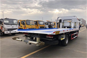 桦南汽车救援补胎